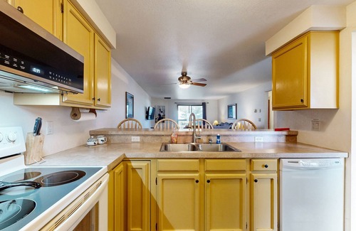 McCall Condo | Centrally located condo w/gas grill & wood fireplace - walk to town/the lake