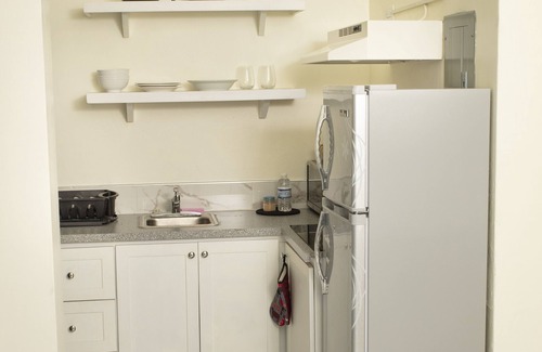 Constant Spring Apartment | Centrally located Cozy Studio