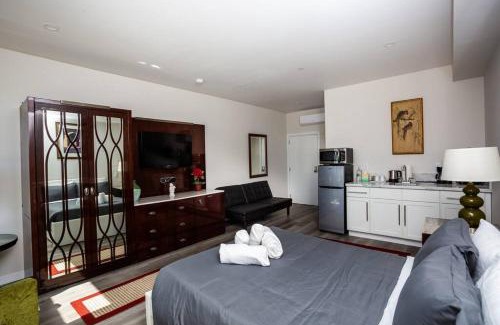 Bankers Hill Apartment | Centrally Located Cozy Studio Apartment in SD