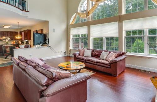 Mainland House | Centrally Located Family Home with Pool