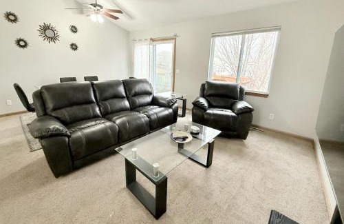 North Central Omaha House | Centrally Located Family Retreat in Omaha
