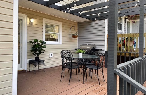 Augusta House | Centrally located, fenced in backyard