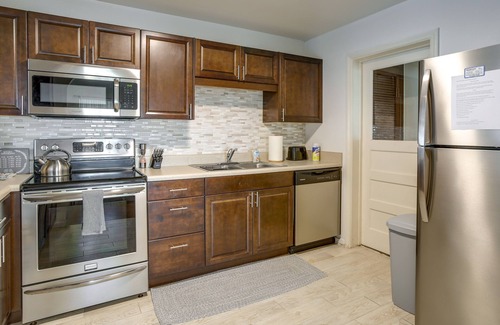 Gulfport House | Centrally Located Gulfport Duplex w/Patio!