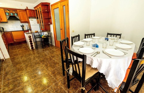 Benifallet House | Centrally located house in Benifallet with large garden, ideal for families, friends and pets.
