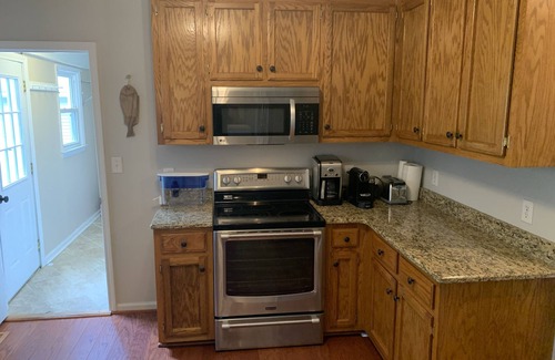 Burlington House | Centrally Located House, Minutes from Downtown Elon and Burlington