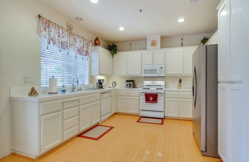 Hayward House | Centrally Located Home w/Yard in Hayward!