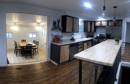 Midvale House | Centrally located home with 2 car garage