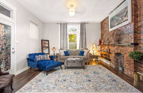 Tower Grove East House | Centrally located in the Tower Grove East neighborhood!