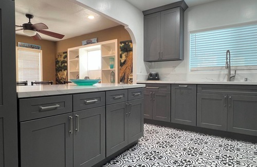 University Heights House | Centrally located in San Diego, AC, walkable to Hillcrest,near downtown-beaches!