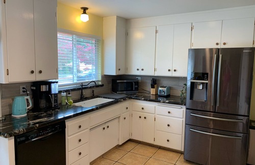 Montgomery Village House | Centrally Located in the Heart of Wine Country!