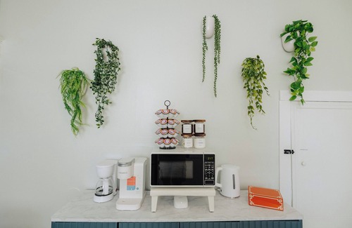 East Memphis House | Centrally Located King Bed Midtown Liberty 2695