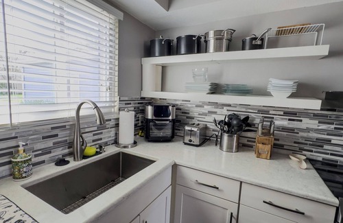 Toledo Condo | Centrally Located Luxury Condo