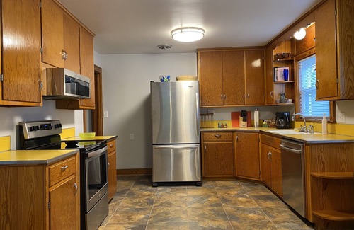Owensboro House | Centrally Located Mid Century Traditional Home