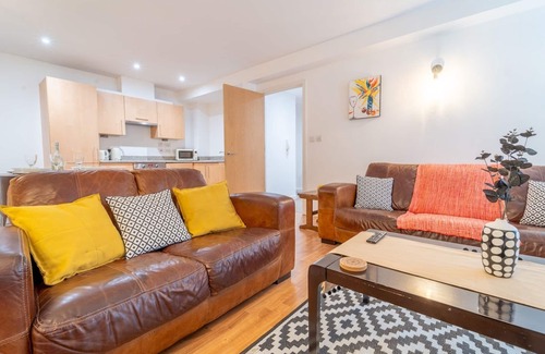 Nottingham Apartment | Centrally Located Nottingham Gem | Pass The Keys
