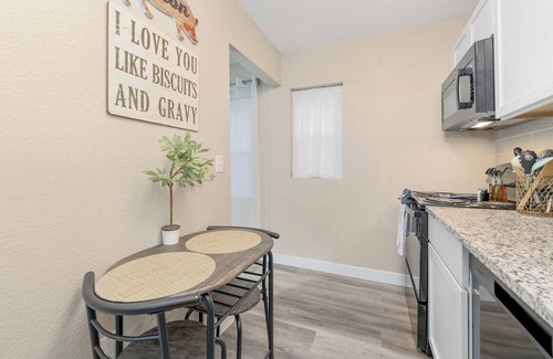 Wichita Apartment | Centrally Located Near Downtown W/In Unit W&D!