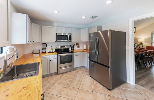 North San Antonio - SAT House | Centrally Located Oasis: Pool, Fire Pit, Game Room, Pets, Huge Yard