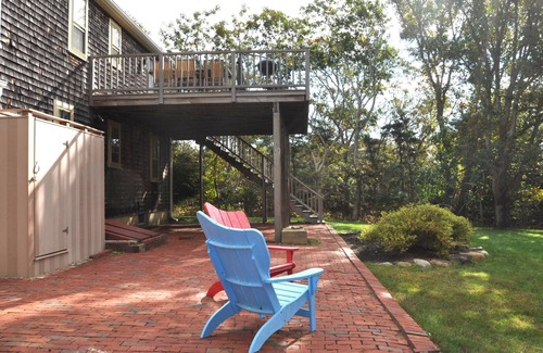 Lagoon Heights House | Centrally located Oak Bluffs property next to Bike Path