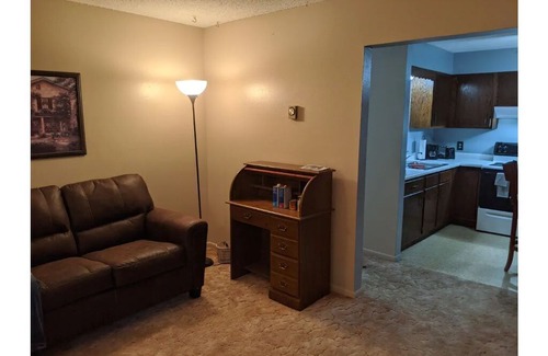 Pierre House | Centrally Located on Pawnee - Apartment # 4
