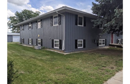 Pierre House | Centrally Located on Pawnee Apartment #2