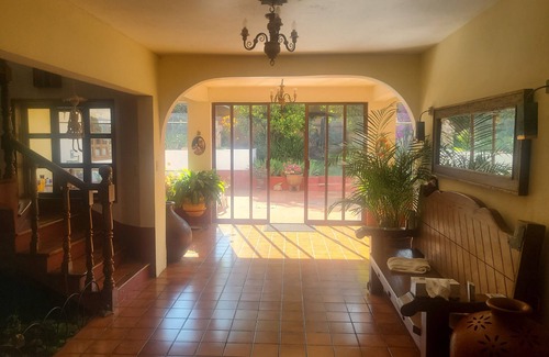 Centro House | Centrally located spacious 5-bedroom casa with WiFi indoor pool in Pátzcuaro