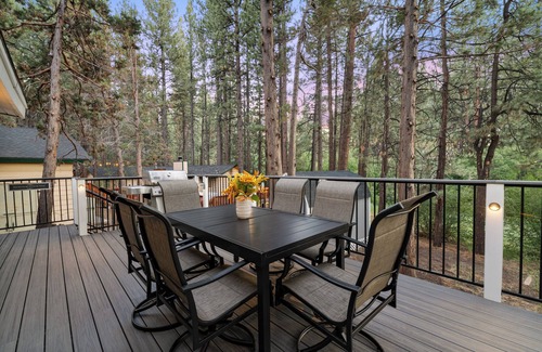 Fox Farm Cabin | Centrally located cabin. New decks and outdoor games!