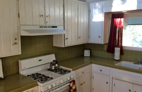 Summit Estates Ski Chalet | Centrally Located And Within Walking Distance To Snow Summit!