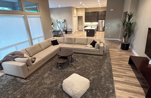 Verdi House | Centrally located Verdi getaway