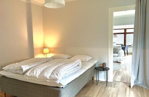Tomelilla Apartment | Centralt och mysigt boende i Tomelilla