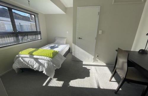 Pokeno House | Centre and Convenience Vacant Home