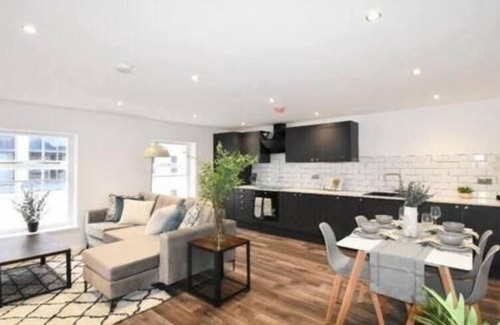 North Sea Apartment | Centre Apt in Hull - Sleeps 4