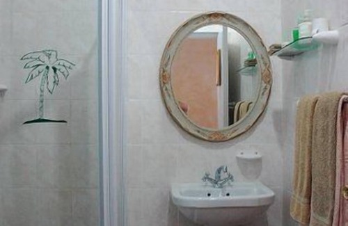 Durban North Bed & Breakfast | Centre Court B & B