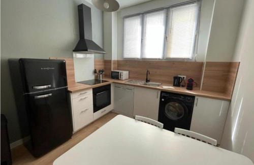 Perigueux Apartment | Centre Ville Superbe T2 Neuf Wifi Terrasse Netflix