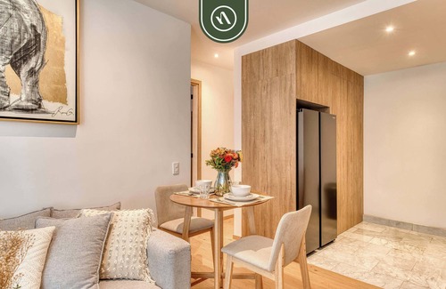 Roma Norte Apartment | Centric 2 BR Condo - Gym - Open Air Cinema