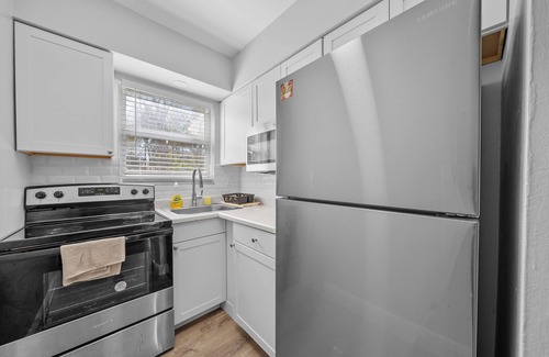 Riverwalk Fort Lauderdale Apartment | Centric Studio Near Las Olas w/Full Kitchen & Parking