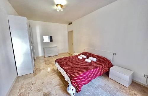 Voghera Apartment | Centro di Voghera, in coorte tranquilla, a pochi passi dal Duomo e dalla stazione ferroviaria di Voghera
