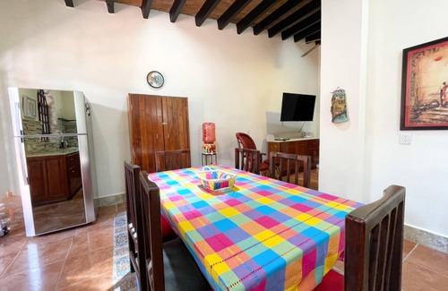 Centro Historico House | Centro Home with Courtyard & BBQ