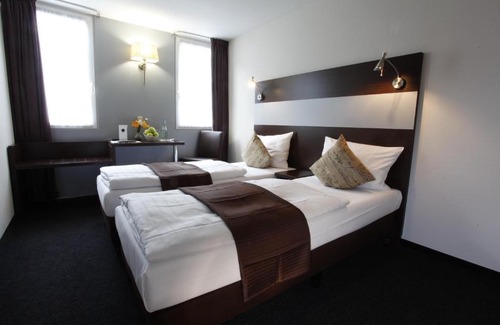Muelheim Hotel | Centro Hotel Ayun
