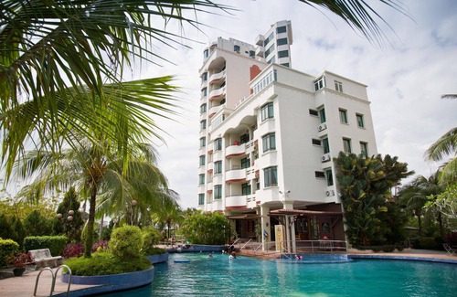 Kampung Sungai Nibong Hotel | Century Bay Private Residences