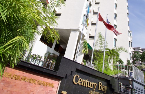 Kampung Sungai Nibong Hotel | Century Bay Private Residences