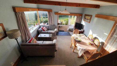 Oamaru Bed & Breakfast | Century House B & B flatlette