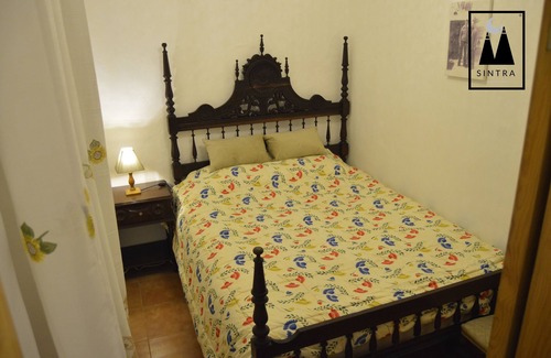 Sao Pedro de Penaferrim House | Century-old 2 bedrooms ground house