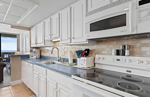 North Ocean City Apartment | Century One #1421 Sum