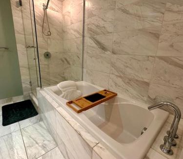 Southwest Edmonton Apartment | Century Park Condo Oasis