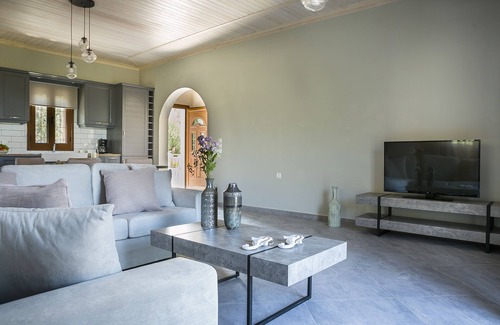 Dhrakata House | Cephalonian Countryside Villa - 5 min from Myrtos beach
