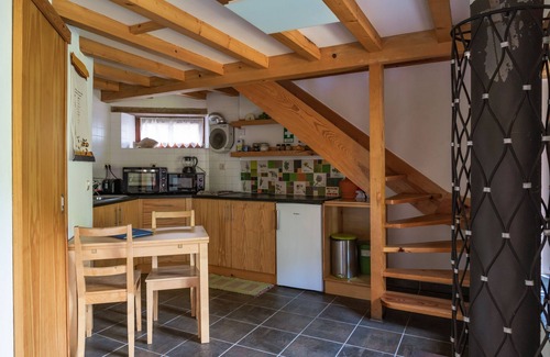 Lousa House | Cerdeira - Home for Creativity