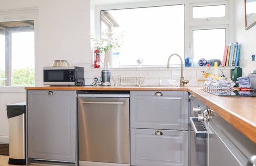 Rhoscolyn Cottage | Cerrig