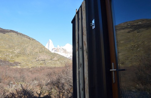 El Chalten Cabin | Cerro Electrico Upcycled Eco Stay