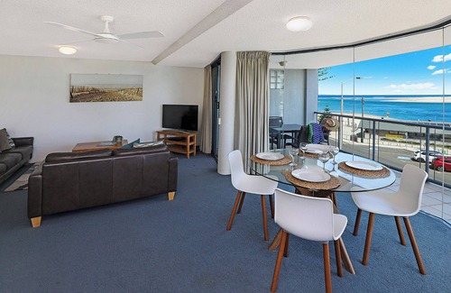 Moreton Bay Region Apartment | Cerulean Beachfront Apartment - Unit 5