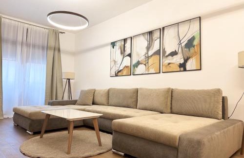 Skadarlija Apartment | Cetinjska Palace