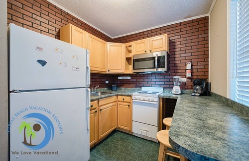 Cherry Grove Beach Cottage | CG Beach Bungalow #2